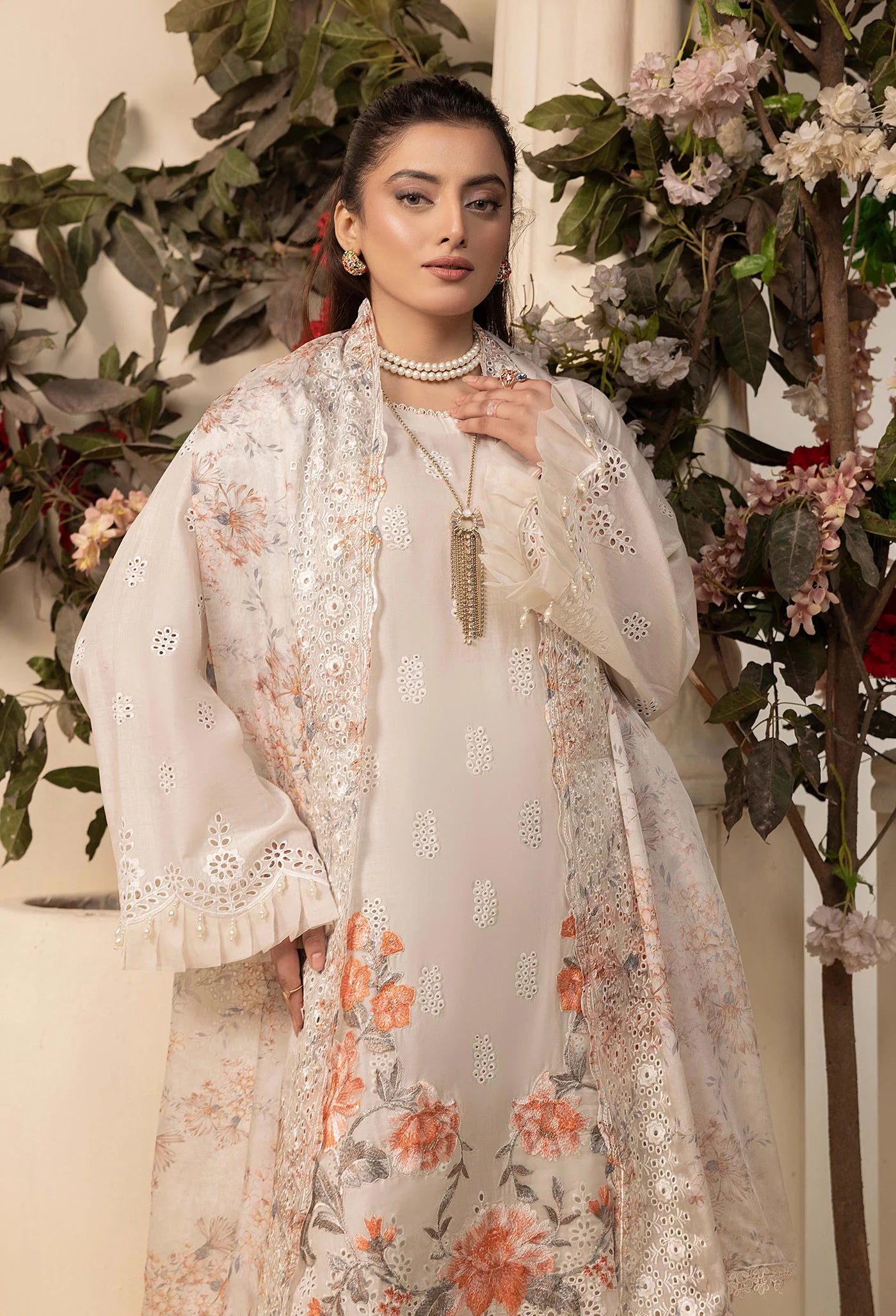 Adans Libas Haelyn Schiffli Lawn 04